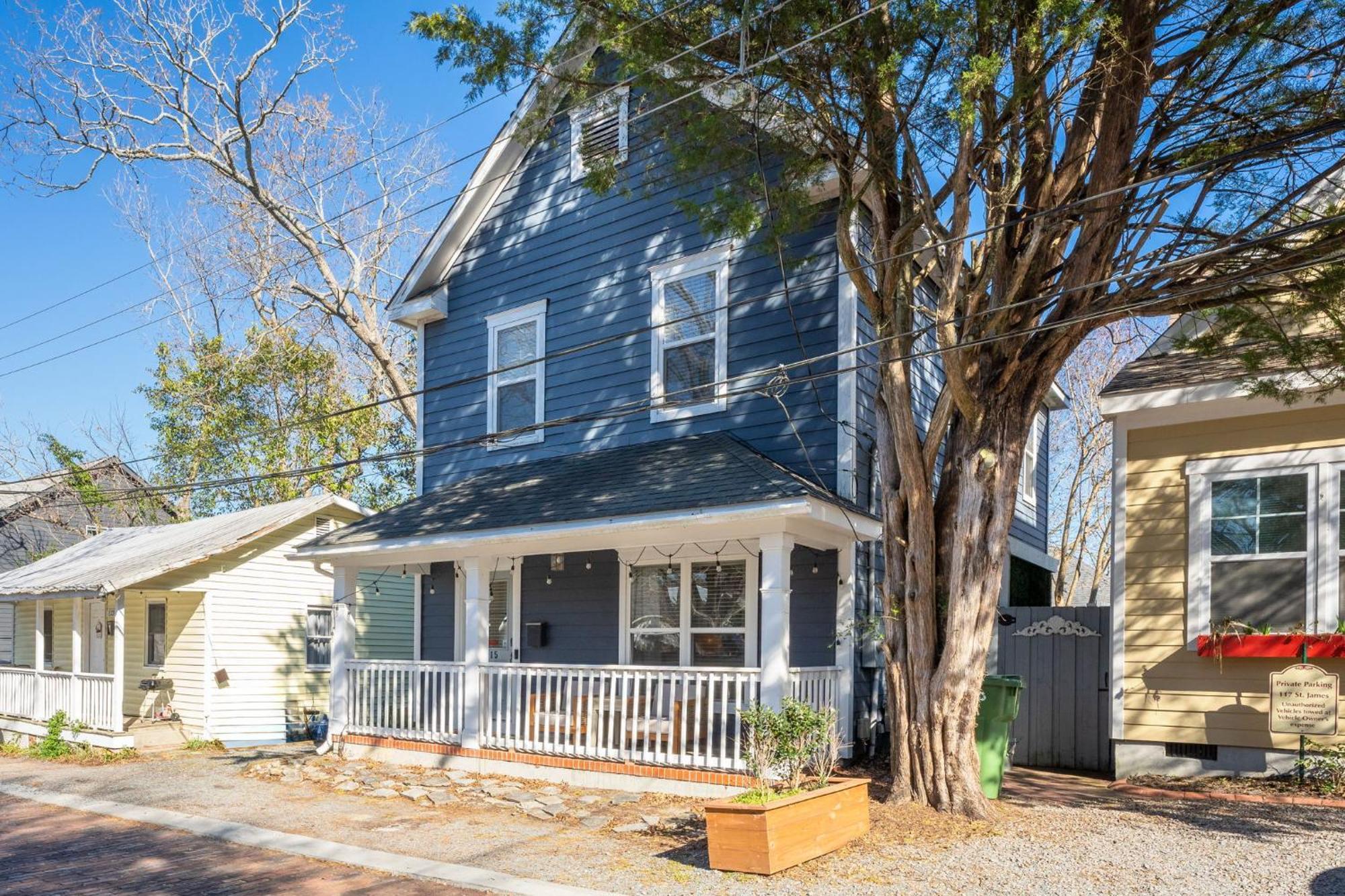 Downtown Wilmington Home ~ Pet Friendly Exterior photo